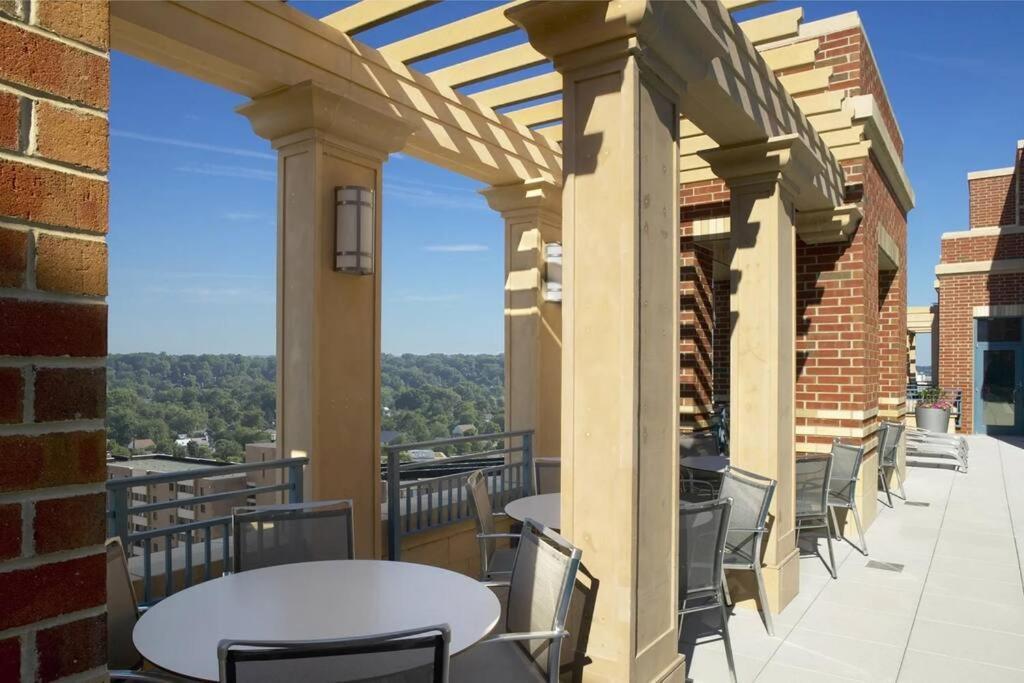 Bright And Cozy Apartment Near Pentagon City アーリントン エクステリア 写真
